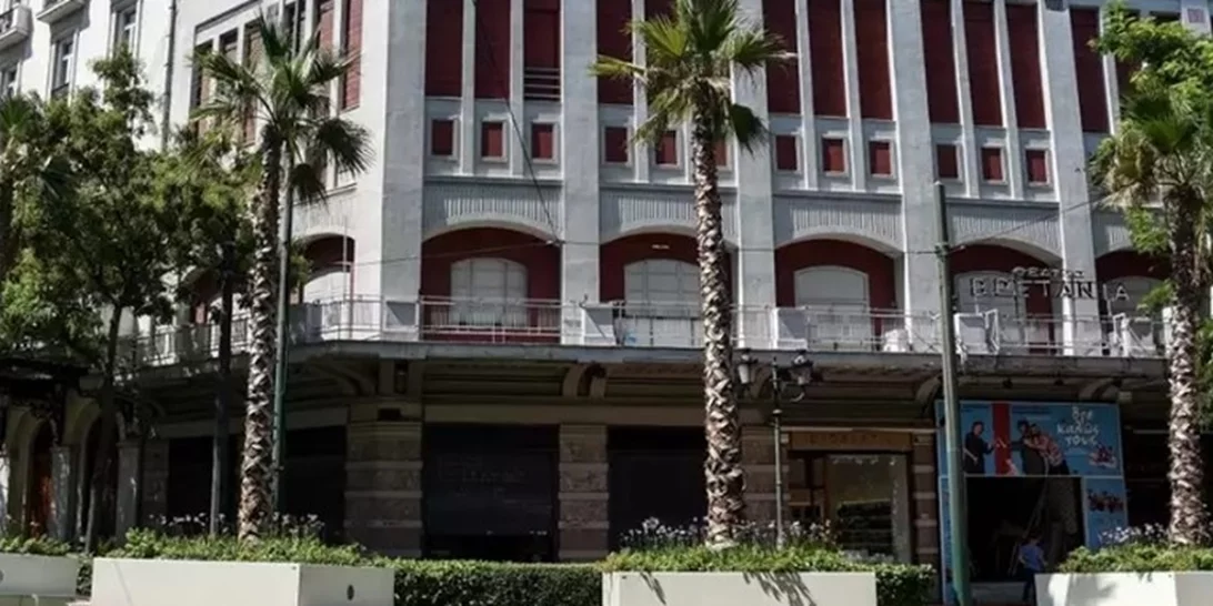 Απομακρύνονται οι φοίνικες από την Πανεπιστημίου - Θα μπουν πλατάνια στη θέση τους