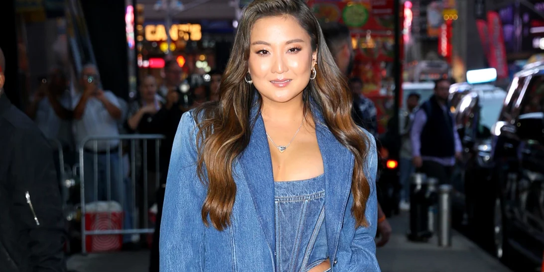 10 φθινοπωρινά looks που θα σε πείσουν να υποκύψεις στην τάση του double denim