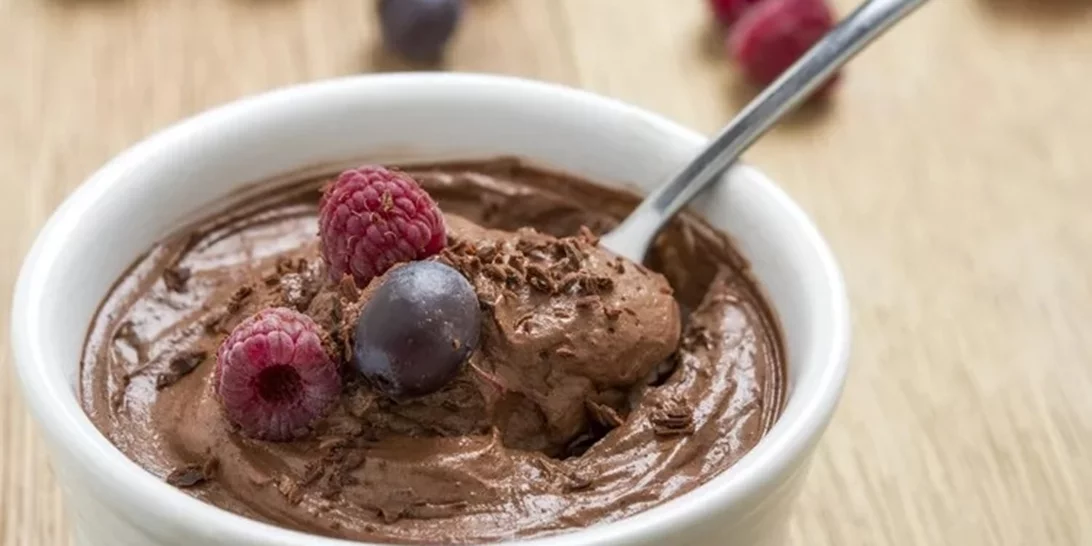 Πουτίγκα σοκολάτας με βραστά αυγά - Να τι θα κάνεις τα πασχαλινά leftovers!