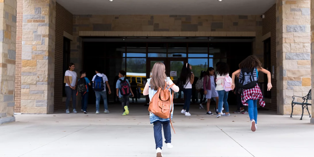 Άνοιγμα σχολείων - Κλειδώνει για 10 Ιανουαρίου | Το μεσημέρι οι ανακοινώσεις - Πώς θα επιστρέψουν οι μαθητές στα θρανία