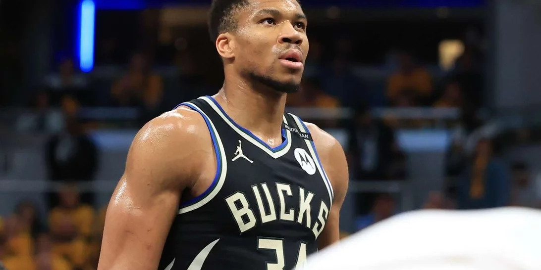 Ο Γιάννης Αντετοκούνμπο έκανε ένα αινιγματικό post με μουσική του ΛΕΞ