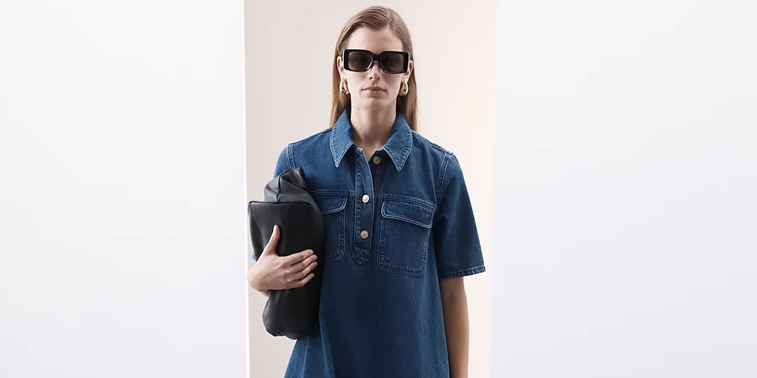 Το denim φόρεμα από τη Marks & Spencer που θα "λιώσεις" αυτή την άνοιξη