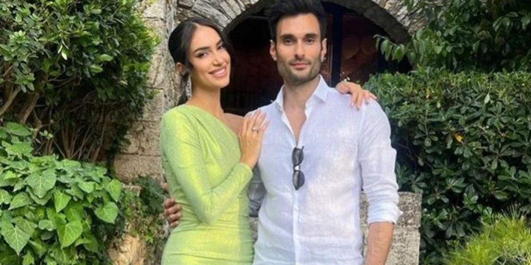 Νικήτας Νομικός & Άννα Πρέλεβιτς | Οικογενειακή γιορτή στο μοντέρνο σπίτι τους