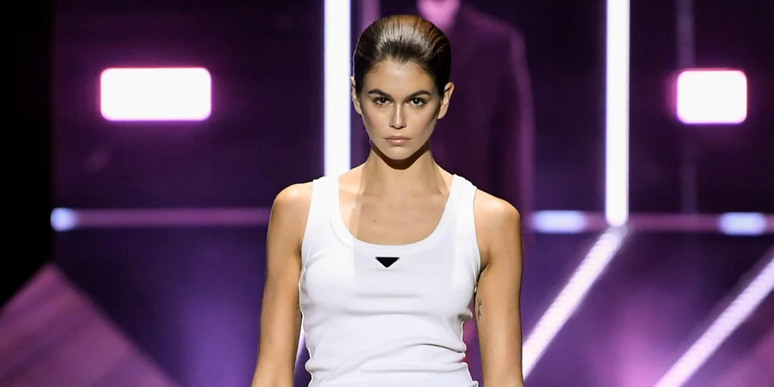 Y2K Trends | Το τοπ-έκπληξη που πρωταγωνιστεί στη μόδα βρίσκεται ήδη στη ντουλάπα σου