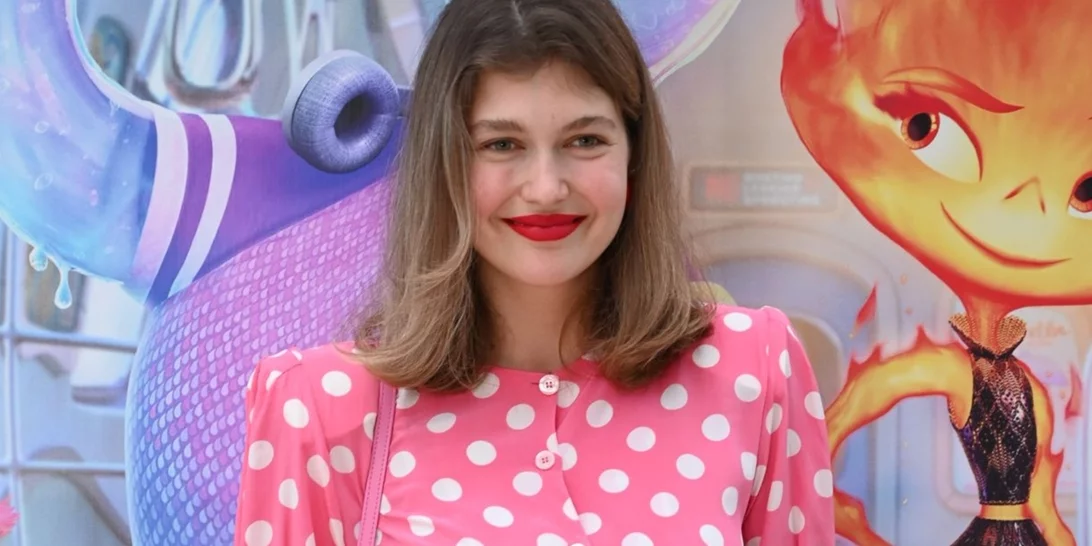 Κλέλια Ανδριολάτου | Φόρεσε τη φούστα τάση της σεζόν με τον πιο ρομαντικό τρόπο