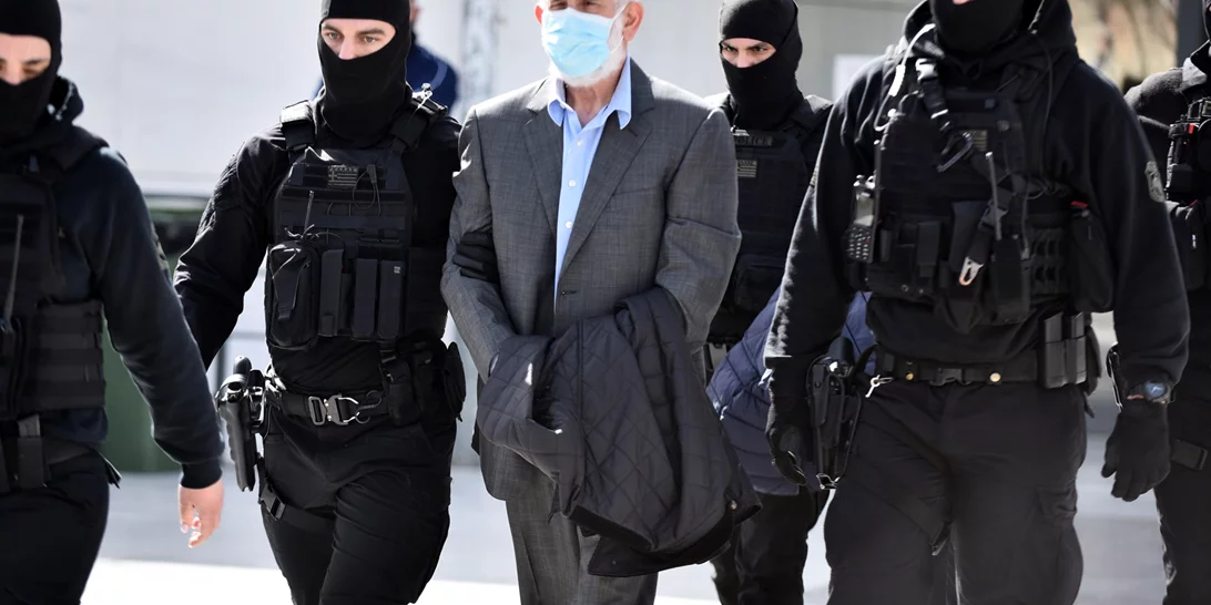 Στο σφυρί το εξοχικό του Πέτρου Φιλιππίδη στο Σοφικό Κορινθίας - Έκαναν "φτερά" τα σπίτια σε Ψυχικό και Κέρκυρα