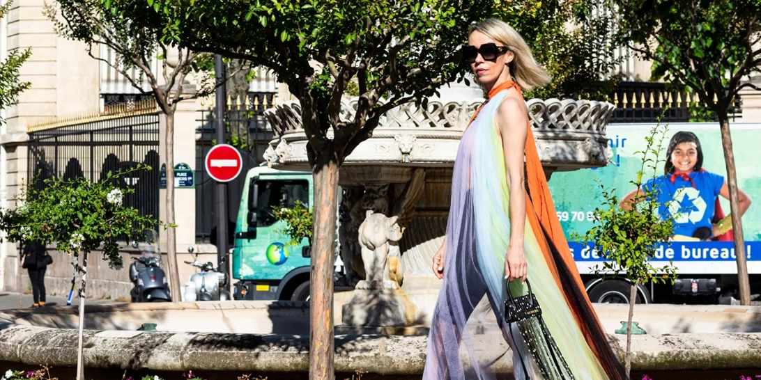 Αυτά τα outfits θα σε κρατήσουν κομψή στον καύσωνα