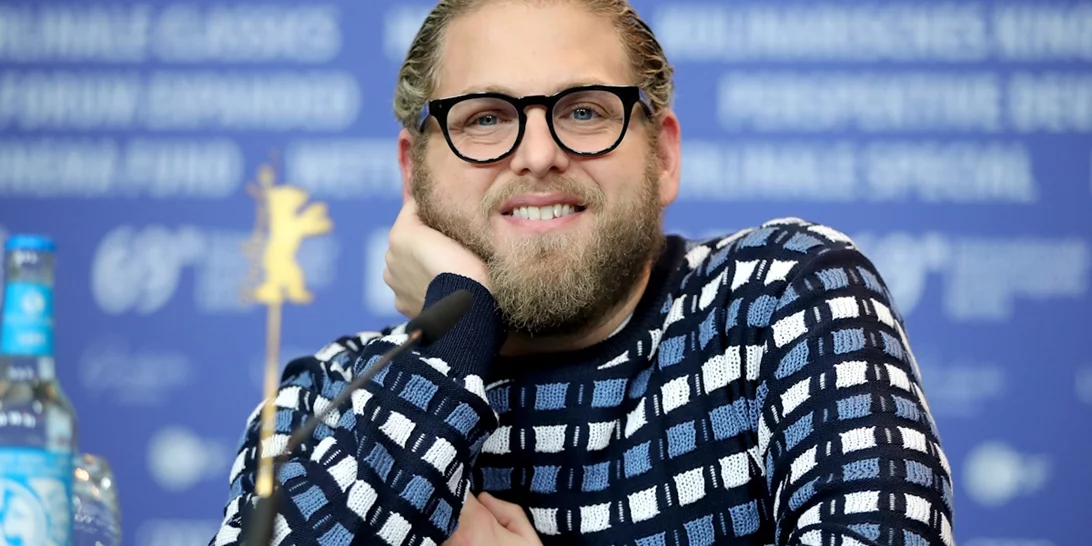 Jonah Hill | Η εντυπωσιακή αλλαγή στην εμφάνισή του για τα γυρίσματα της νέας του ταινίας