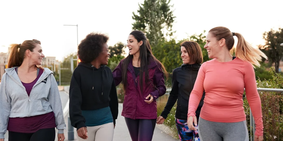 Οι επτά υγιεινές συνήθειες της μέσης ηλικίας που μειώνουν τον κίνδυνο άνοιας αργότερα