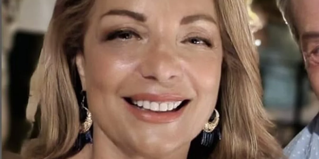 Πανέμορφη στα καντούνια της Κέρκυρας η Άντζελα Γκερέκου - Σε τοπική γιορτή