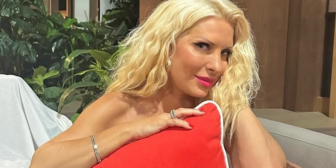 Άβαφες στις διακοπές | 10 διάσημες Ελληνίδες που προτιμούν το "no makeup look" το καλοκαίρι