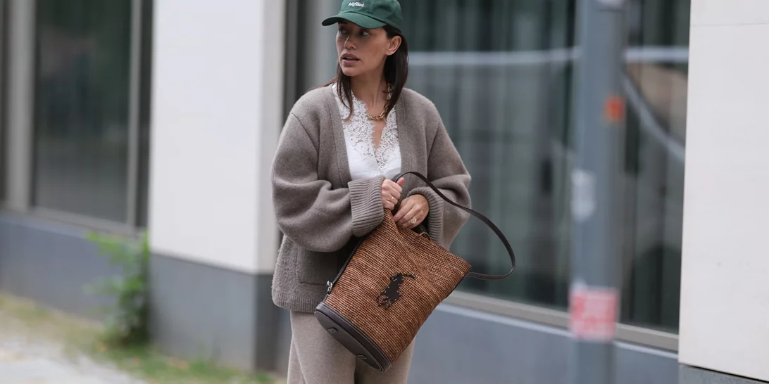 Βρήκαμε 5 loungewear κομμάτια που θα φοράς στο σπίτι και στην πόλη και αποπνέουν χαλαρή πολυτέλεια