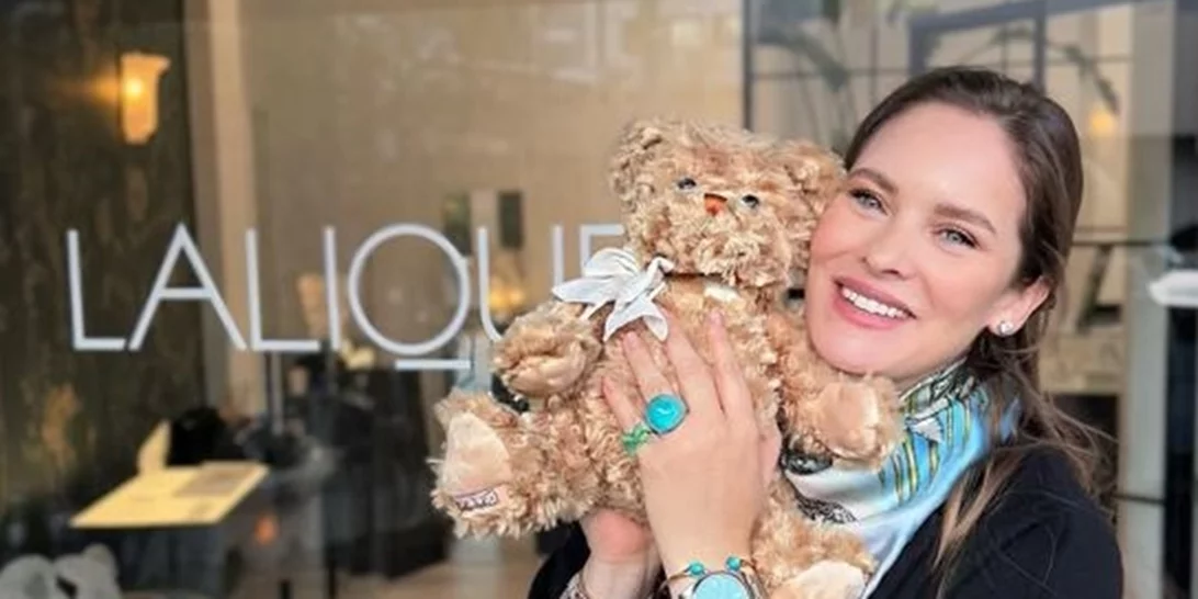 Η πιο στιλάτη οικογένεια των γιορτών | Η Ανίτα Μπραντ σε matchy matchy εμφάνιση με τους γιους της