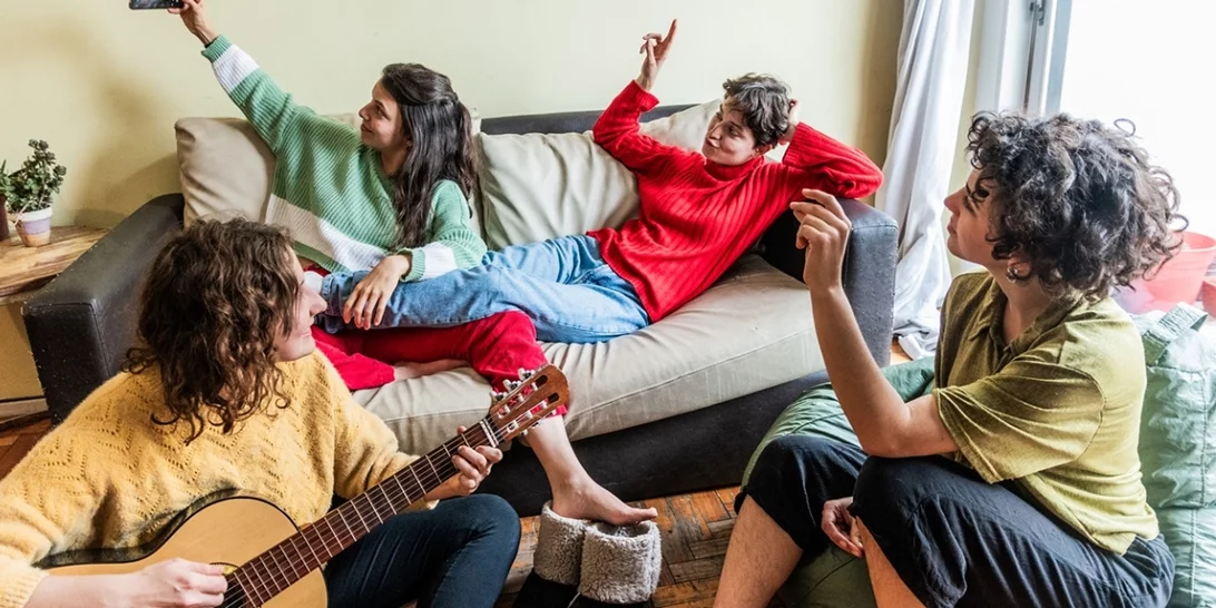 Οι μελωδίες που αγαπάμε να ακούμε κάθε Κυριακή