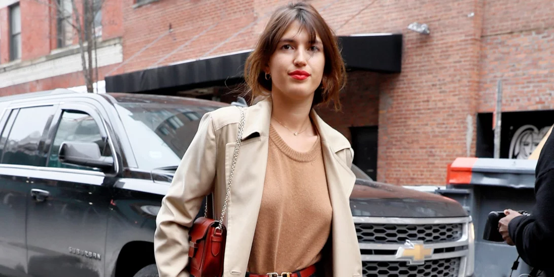 Το αγαπημένο τζιν παντελόνι των Γαλλίδων: Ποιο στιλ δεν θα αποχωρίζονταν με τίποτα