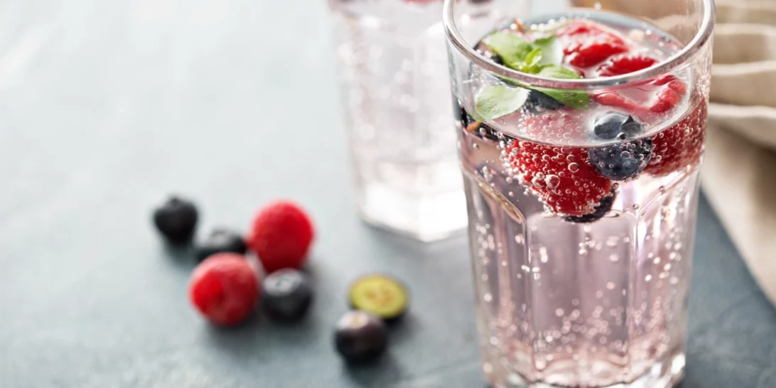 Αντί για νερό | Η Δρ. Μαρία Ψωμά προτείνει το ιδανικό ρόφημα για επίπεδη κοιλιά