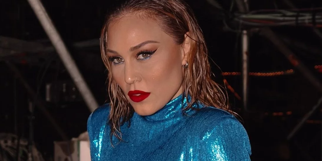 Στο κομμωτήριο η Πηνελόπη Αναστασοπούλου | Μόλις υιοθέτησε το χρώμα-τάση που κάνουν τώρα όλα τα it girls