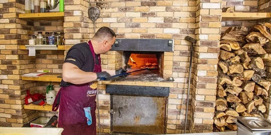 Video walkthrough | Η Ναταλία Δραγούμη δοκιμάζει φουρνιστά καλούδια στο "Πεϊνιρλί Ονομαστός"