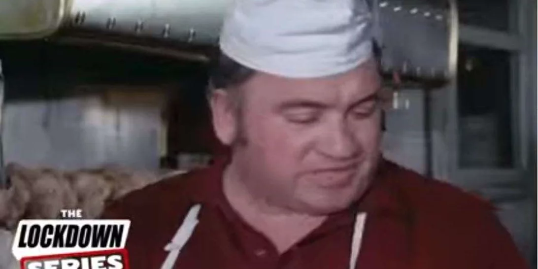 Το επικό βίντεο της Φίνος Φιλμ για την εστίαση που άνοιξε ξανά