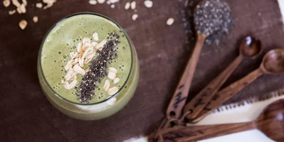 Τα φυσικά smoothies πρωτεΐνης και οι καλύτερες ιδέες για πρωινό που θα σε κρατήσει