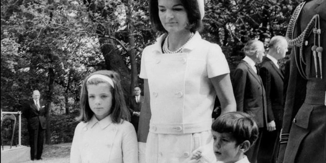 Jackie Kennedy, μια ζωή σαν μυθιστόρημα