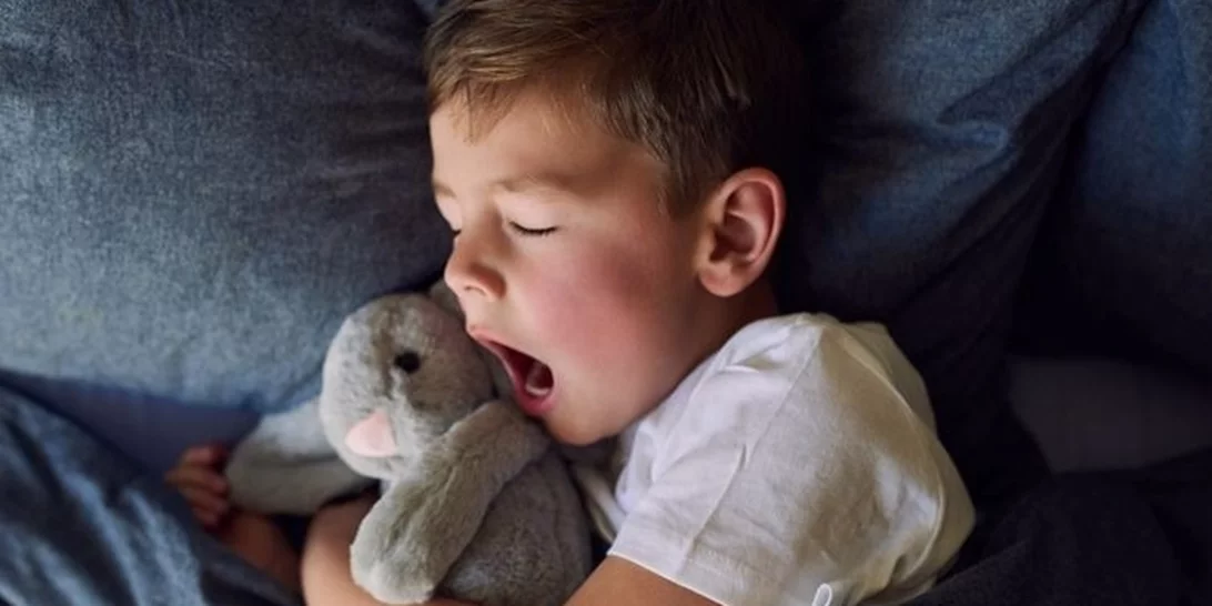 Όταν το παιδί φοβάται να κοιμηθεί μόνο του το βράδυ