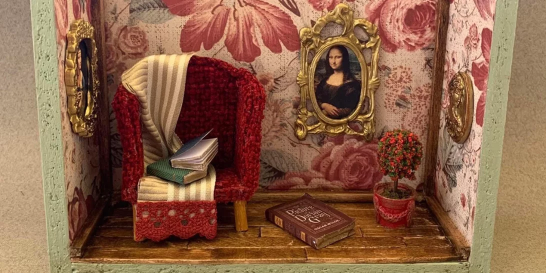 Οι μινιατούρες της Λένας Πάσχου είναι ό,τι πιο μικροσκοπικά κομψό είδαμε