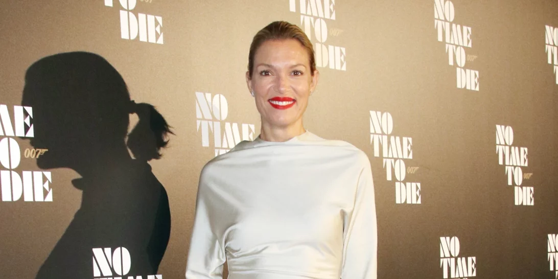 Η Βίκυ Καγιά φόρεσε το ιδανικό φόρεμα στο ''Dancing with the Stars'' για την εορταστική περίοδο