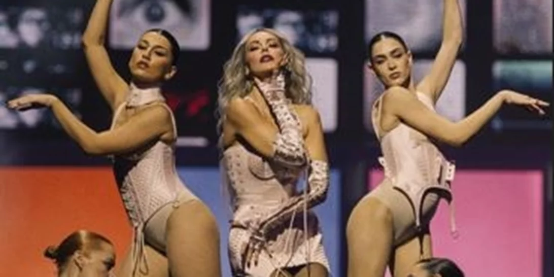 Η μεταμόρφωση της Μπέττυς Μαγγίρα σε... Ματθίλδη | Η δραστική αλλαγή στα μαλλιά της