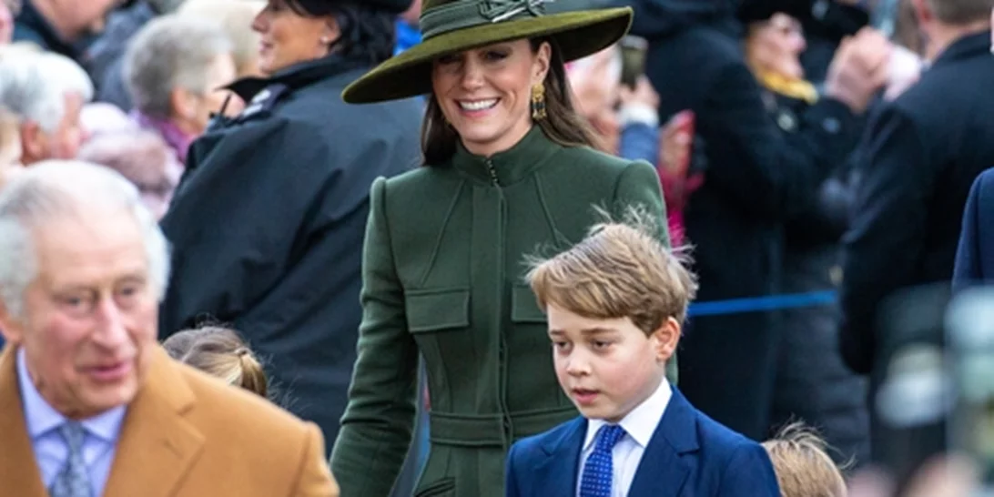 Olive Green | Tα κομμάτια σε λαδί που θα εξασφαλίσουν royal status στις εμφανίσεις σου