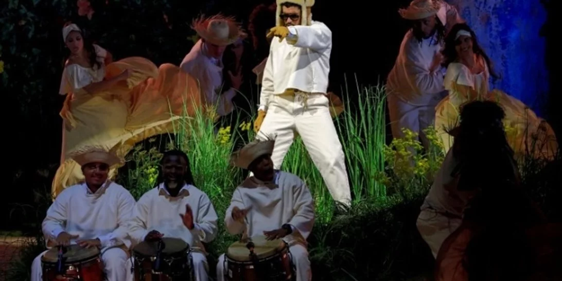 Ο σούπερ σταρ Bad Bunny επικεφαλής στο ημίχρονο του Super Bowl 2026