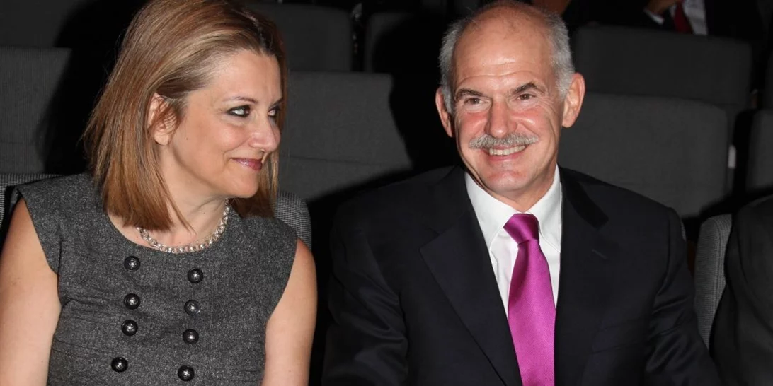 H σπάνια εμφάνιση της Άντας Παπανδρέου στο Μουσείο της Ακρόπολης