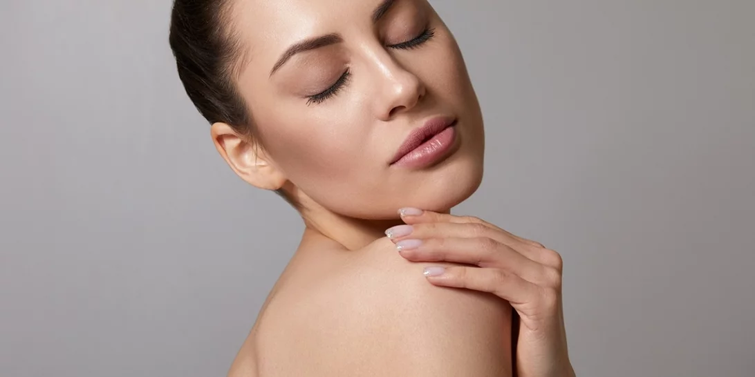 5 scrubs σώματος που μοσχοβολούν φρεσκάδα και καθαριότητα