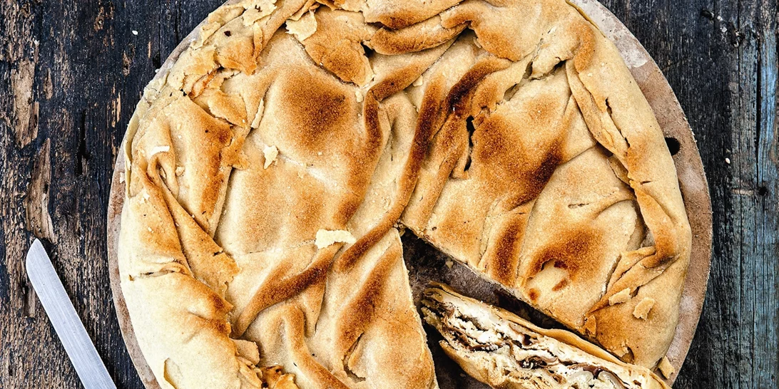 Ηπειρώτικη τυρόπιτα με σπιτικό χωριάτικο φύλλο από την Αργυρώ Μπαρμπαρίγου