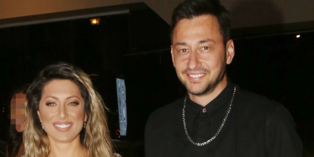 Λεάννα Μαρκόγλου - Πάνος Καλίδης | Στιγμιότυπα από το οικογενειακό τους σπίτι στη Γλυφάδα