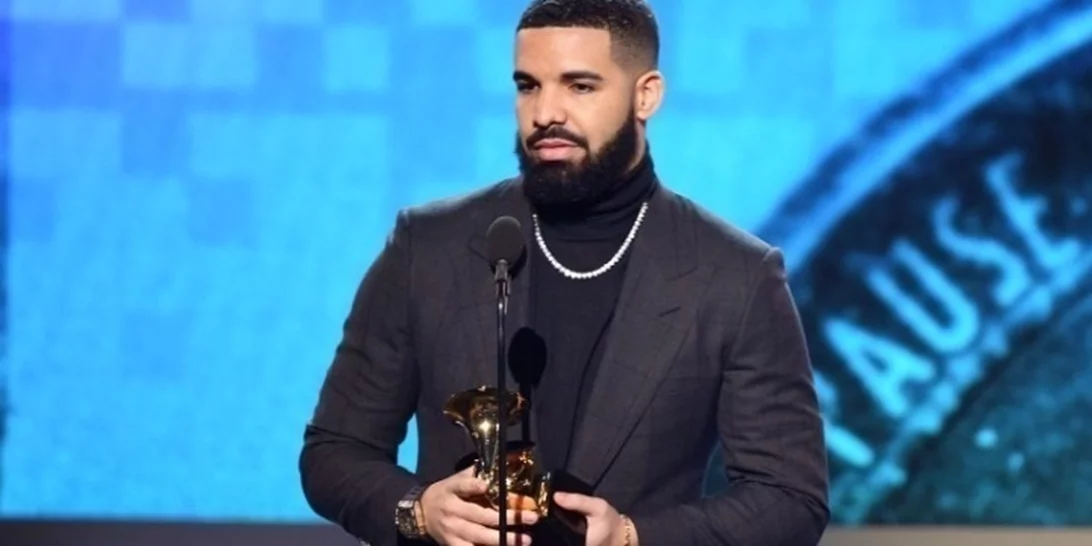 O Drake ανακοίνωσε πως αποσύρεται προσωρινά, επικαλούμενος λόγους υγείας