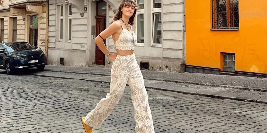 Η Γαία Μερκούρη προτείνει τον πιο cool τρόπο για να φορέσεις ένα blazer αυτή την εποχή