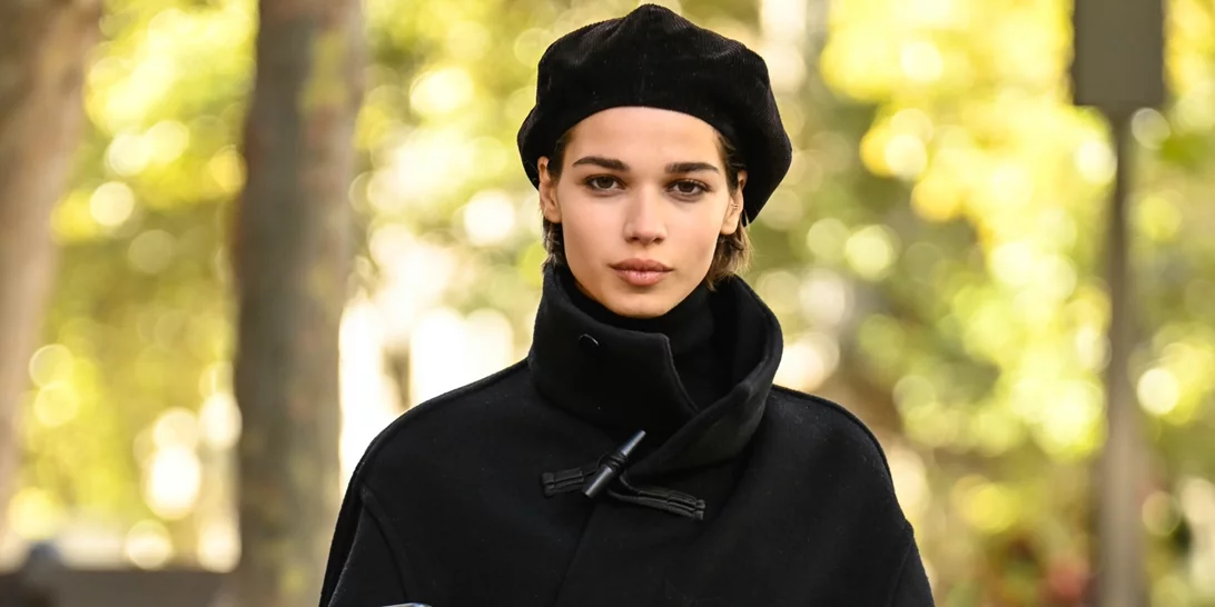 Το πιο "cool girl" άρωμα της σεζόν μυρίζει άγρια φράουλα, βανίλια και καστανή ζάχαρη