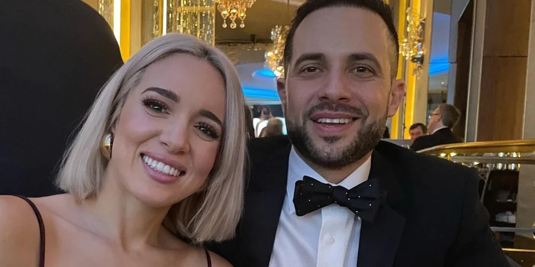 Η Καλομοίρα γιορτάζει την επέτειο γάμου με τον σύζυγό της, Γιώργο Μπούσαλη, με μία φωτογραφία από τα παιδικά τους χρόνια