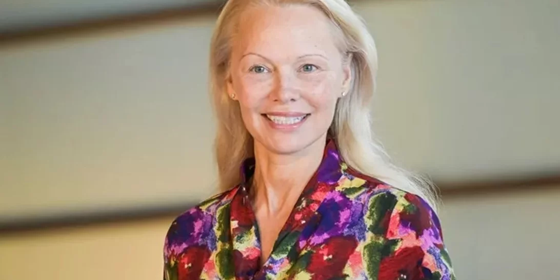 Το προϊόν μακιγιάζ που κάθε γυναίκα άνω των 50 αξίζει να εντάξει στη ρουτίνα της