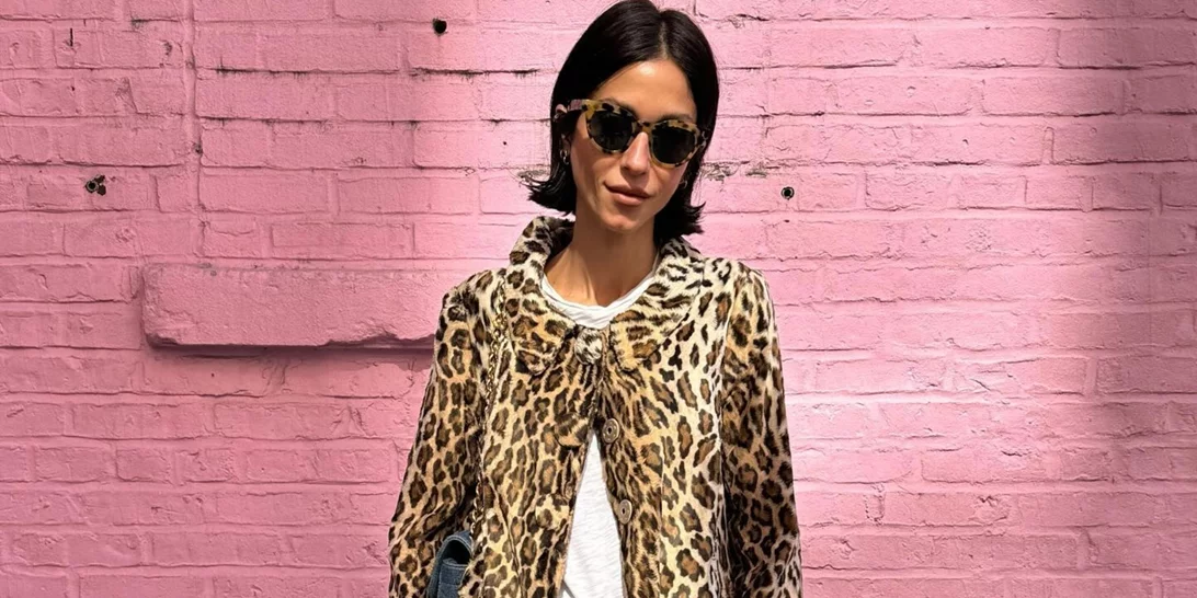 Η Σοφία Καρβέλα φόρεσε το παλτό που δεν φεύγει ποτέ από τις τάσεις της μόδας