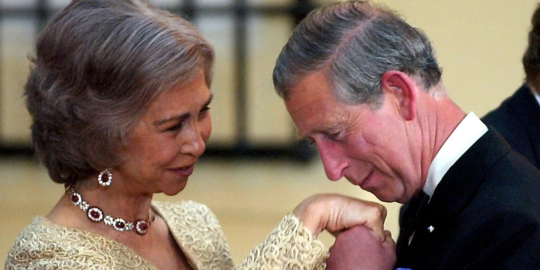 Η βασίλισσα Σοφία και τα περίφημα "ρουμπίνια του Νιάρχου" | Το κόσμημα που αρνείται να δώσει στη νύφη της, βασίλισσα Letizia