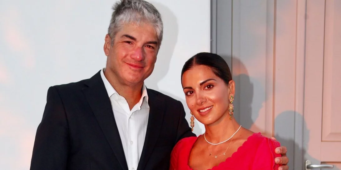 Η μητέρα της Σταματίνας Τσιμτσιλή στην Πάρο με την κόρη της και τα εγγόνια της