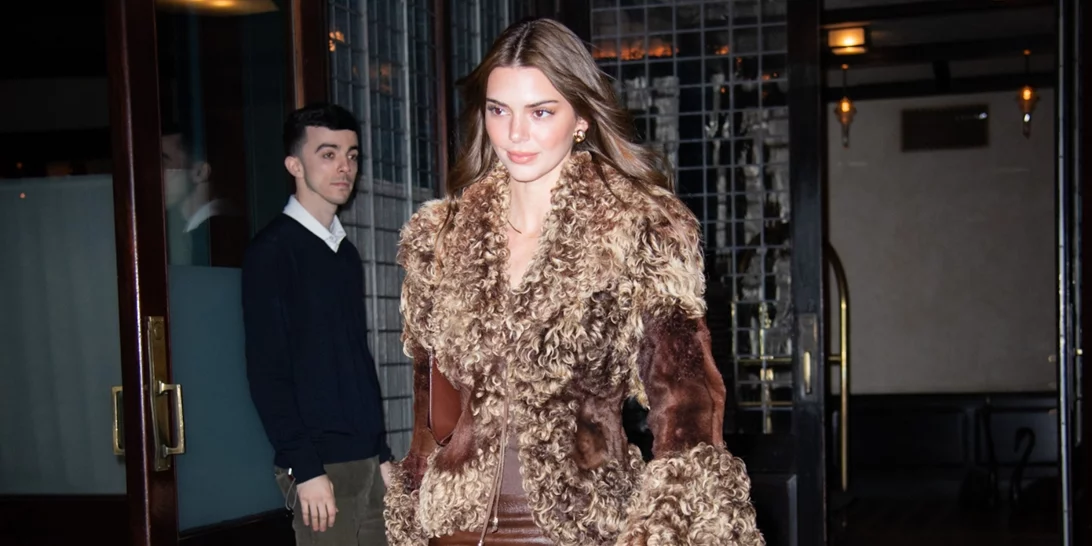 Η εμφάνιση της Kendall Jenner με το τέλειο φόρεμα για την ημέρα του Αγίου Βαλεντίνου