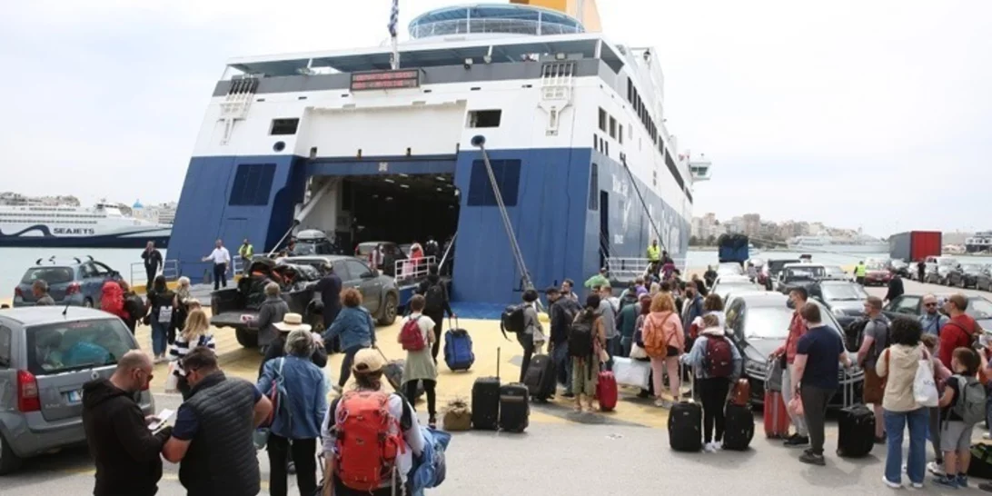 "Ασπίδα" από την πολιτεία στις αυξήσεις των ακτοπλοϊκών ναύλων – Οι προτάσεις του κλάδου