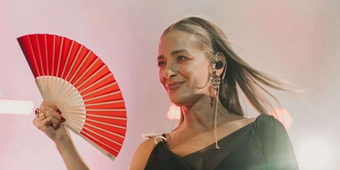 Τελικά ποιο είναι το κατάλληλο dress code για να τοποθετηθεί κανείς κατά του φασισμού;