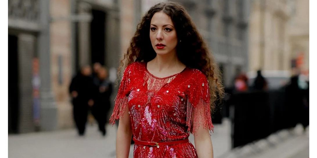 Αυτός είναι ο πιο chic τρόπος για να φορέσεις τις παγιέτες χωρίς να κάνεις στιλιστικό λάθος