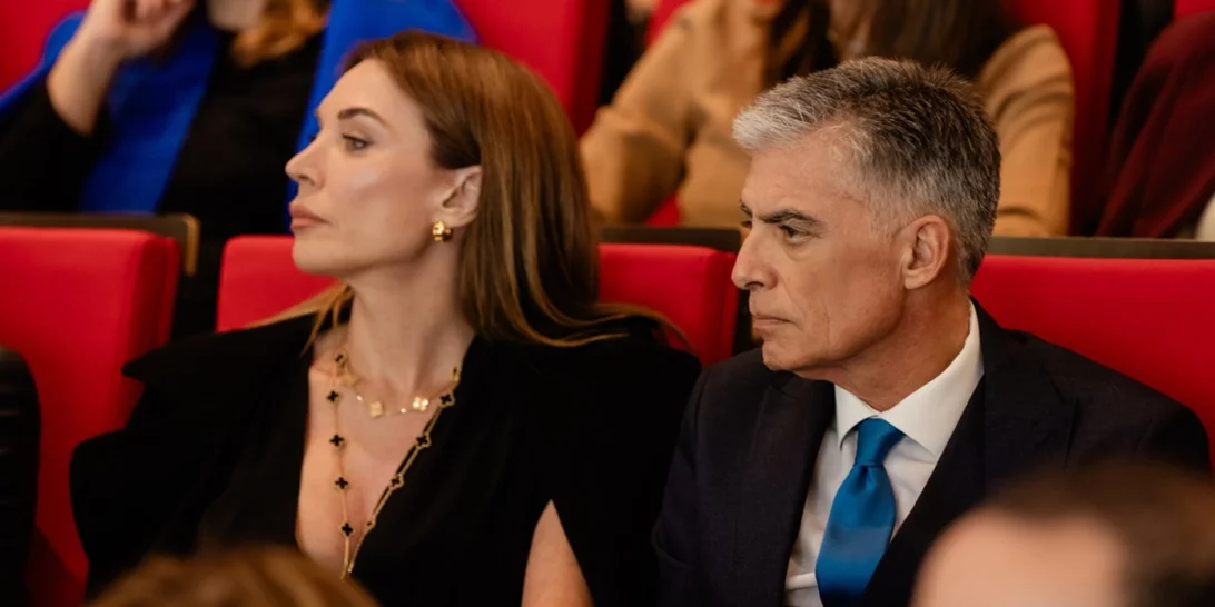 Νίκος Ευαγγελάτος & Τατιάνα Στεφανίδου | Σπάνια κοσμική εμφάνιση για το γνωστό ζευγάρι