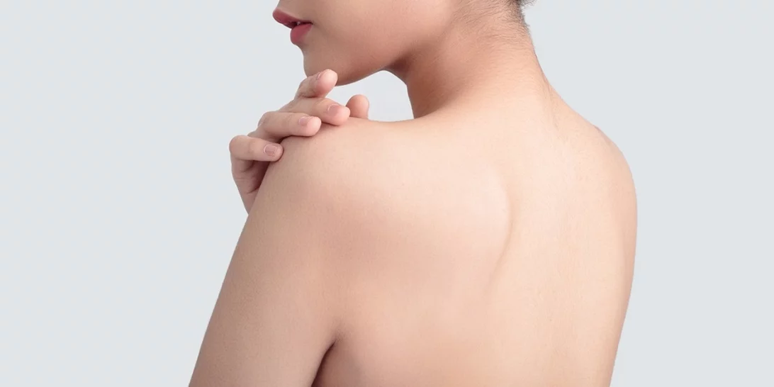 Σπυράκια στο σώμα | Από τι προκαλούνται και πώς αντιμετωπίζονται;