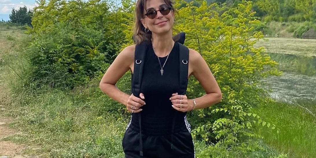 Η Κατερίνα Παπουτσάκη με athlesure look στη λίμνη Κερκίνη | Οι φωτογραφίες με τους γιους της